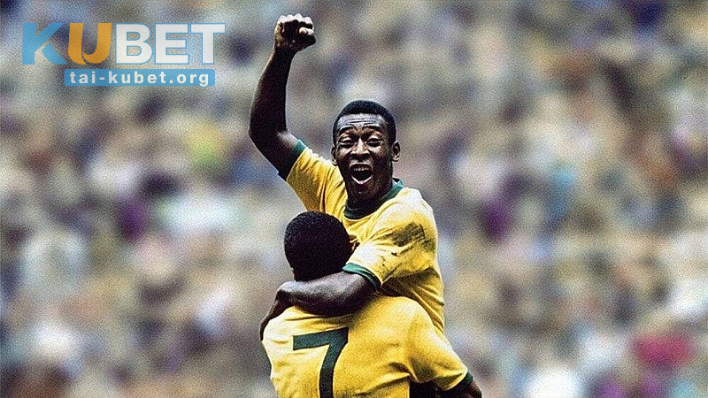 Điều gì làm nên sự vĩ đại của ông Vua Bóng Đá Pele?